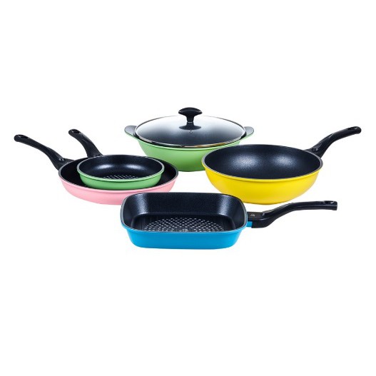 Ilo Classic Pot P2 995 A True Throwback To Good Old Trusty Cookware The Ilo Classic Pot Is Sure To Become A Definitive St Ceramic Set Favorite Dish Taguig