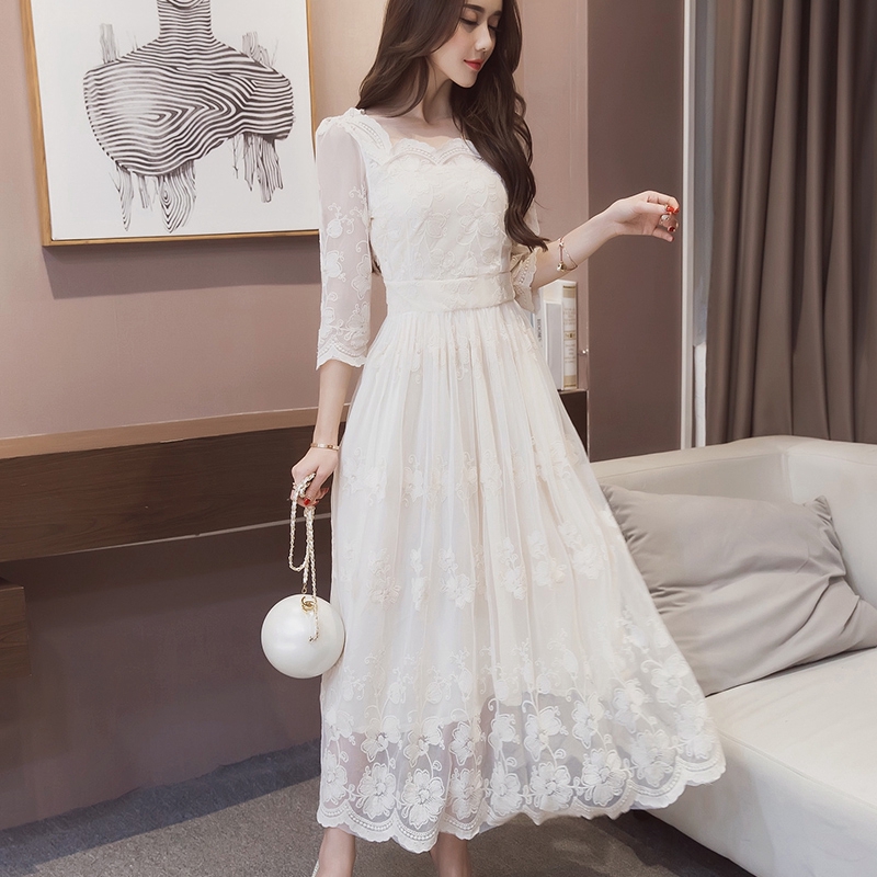 white long long sleeve dress