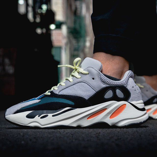 yeezy 700 mocha