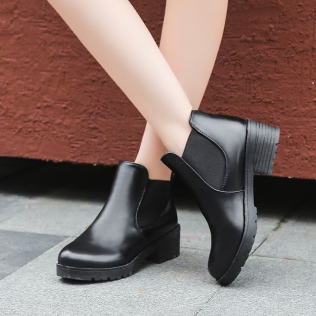 black short boots no heel