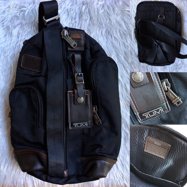 tumi saratoga leather