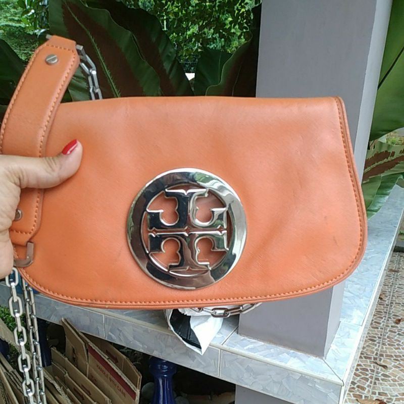 Total 64+ imagen tory burch leather bag care Thptnganamst.edu.vn