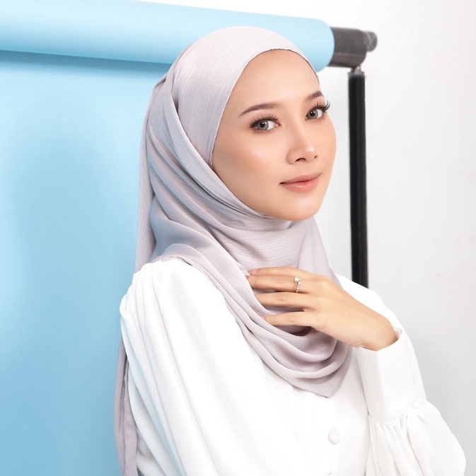 Nadiraa Hijab Nazila Shawl / Pashmina Silk Viral | Shopee Philippines
