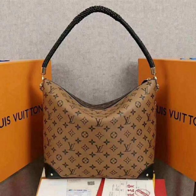 louis vuitton hobo shoulder bag