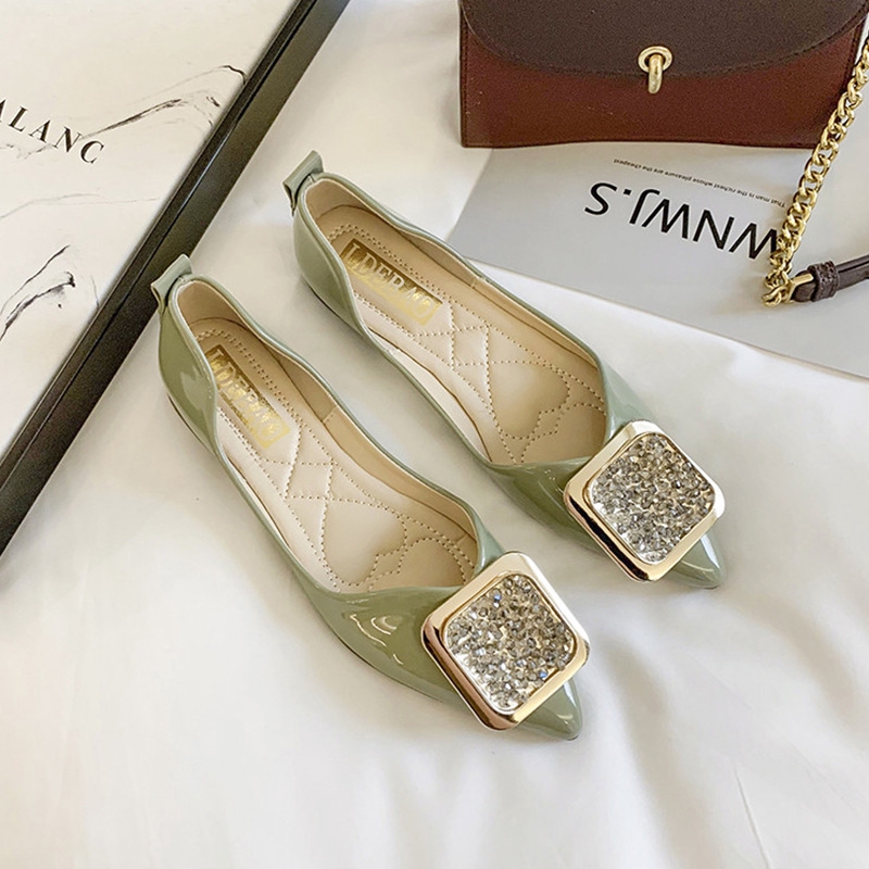 closed shoes for summer