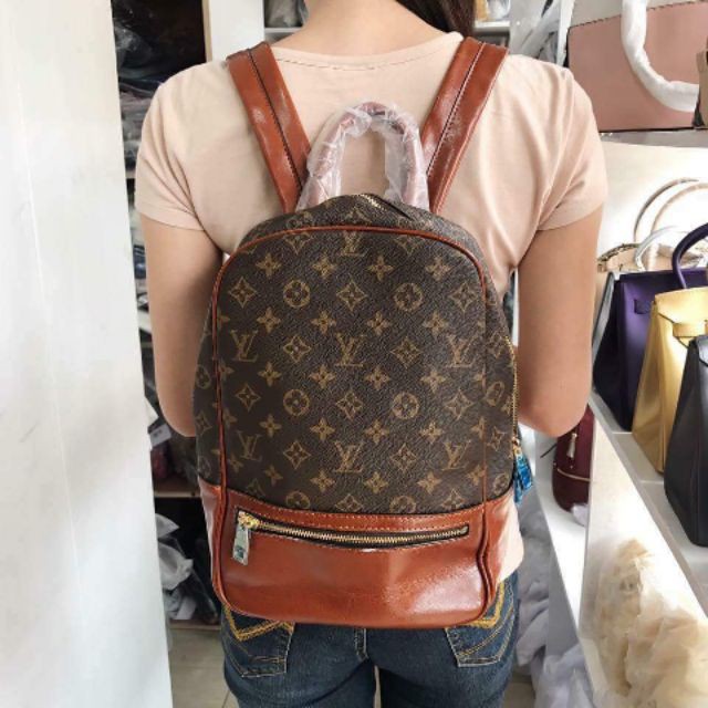 louis vuitton backpack woman