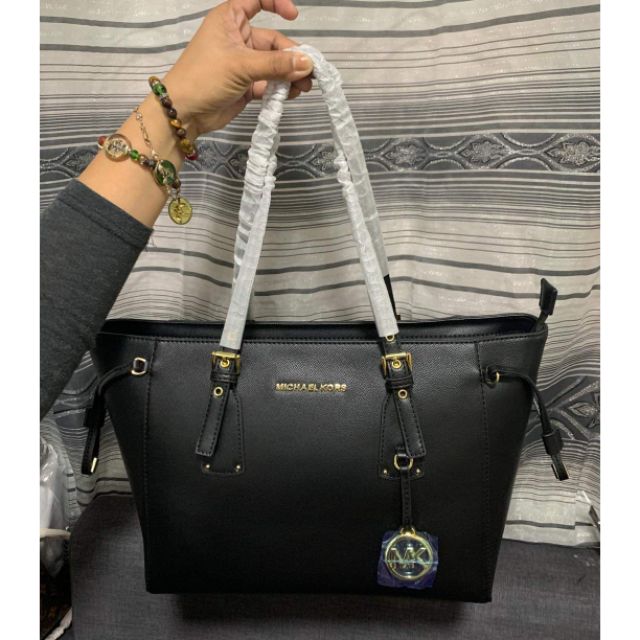 plain black michael kors purse