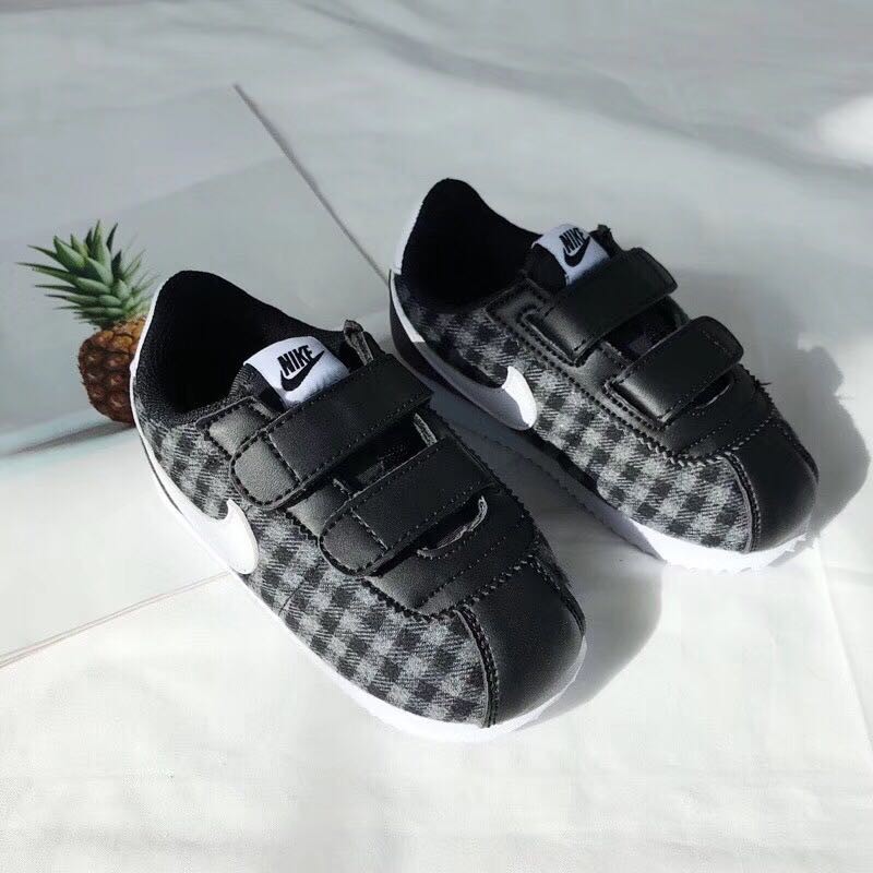 nike cortez black gray