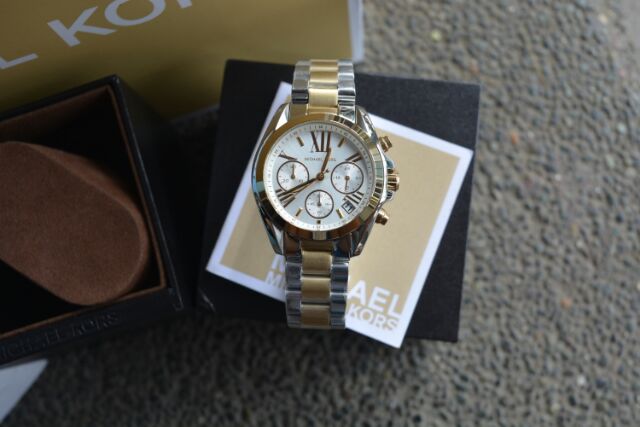 mk5974 watch price