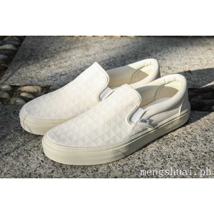 vans surf slip on