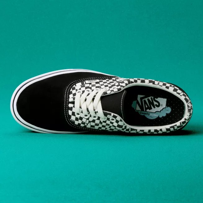 vans comfycush era tear check