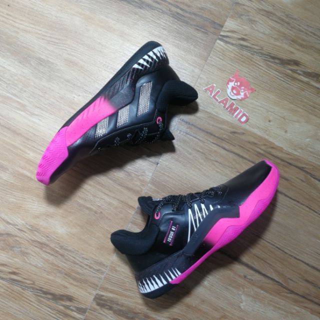 symbiote spiderman adidas