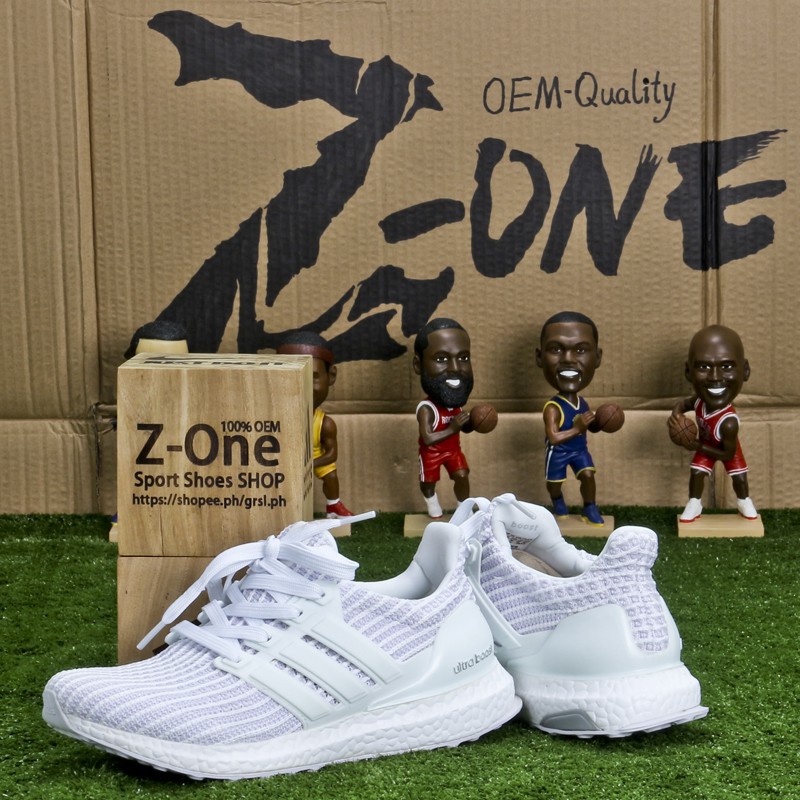 womens white ultra boosts