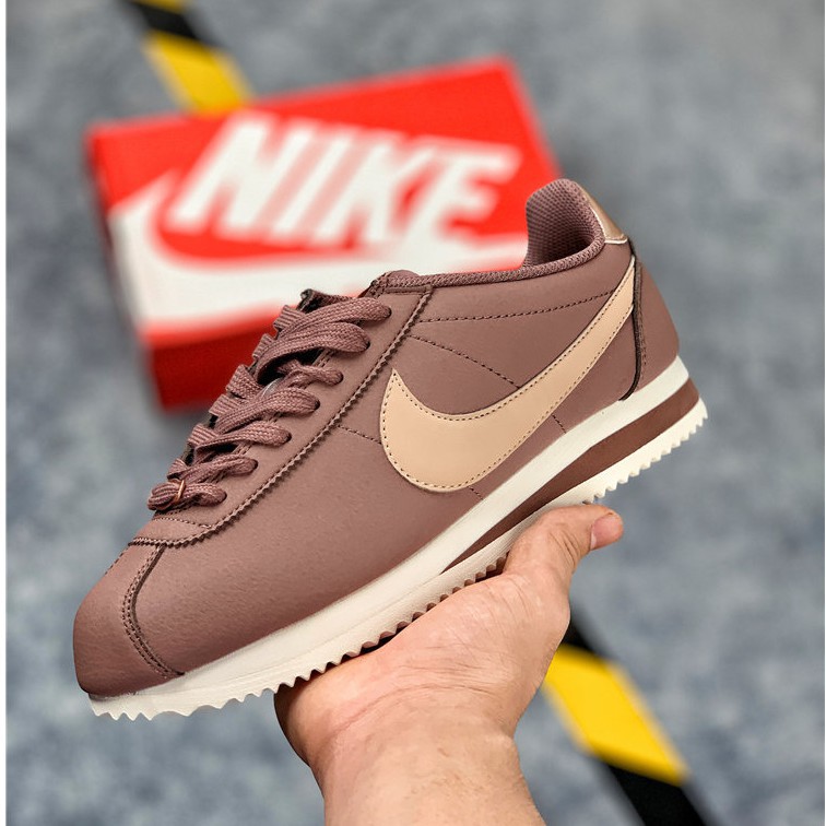 nike cortez nude