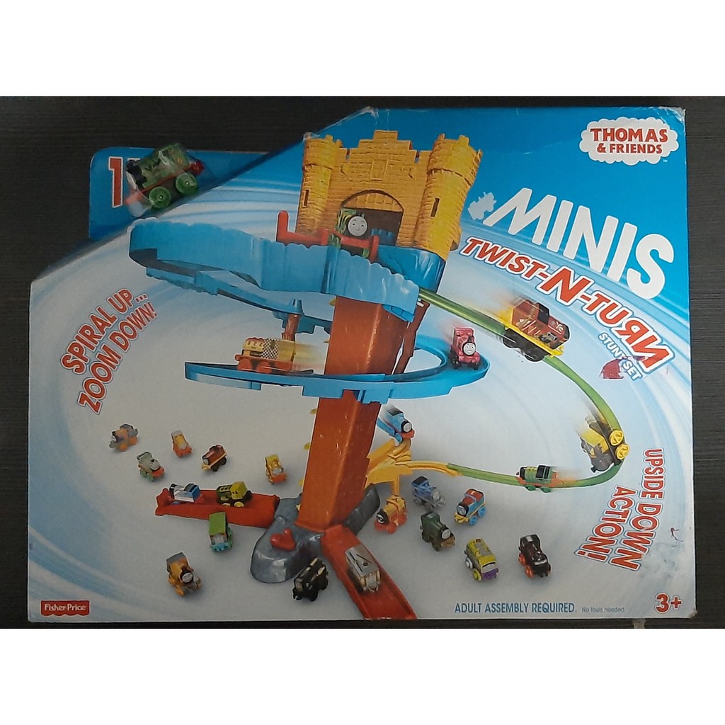 thomas minis twist and turn stunt set