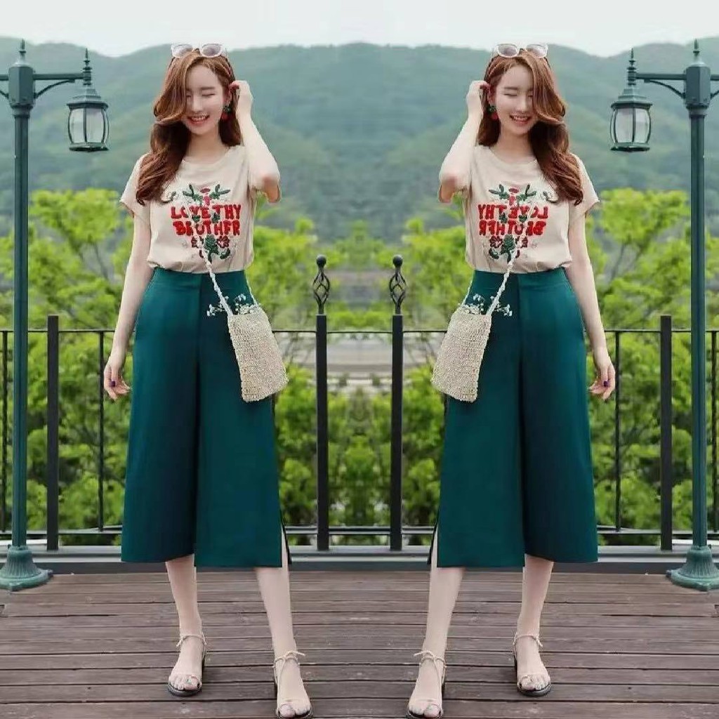 retro outfit for women pants