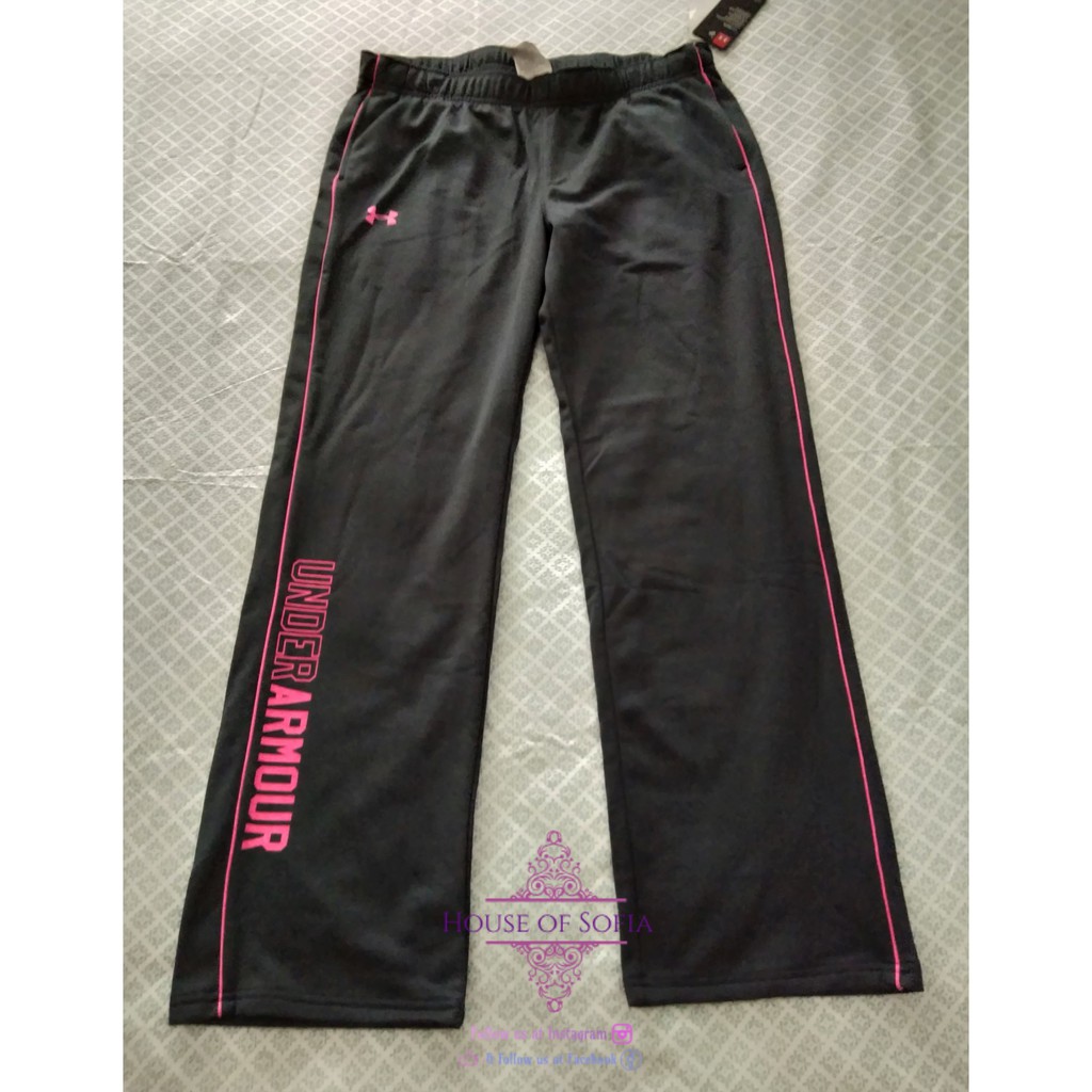 dark gray under armour sweatpants