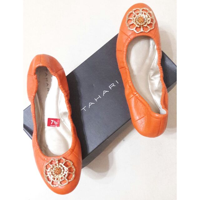 tahari flats