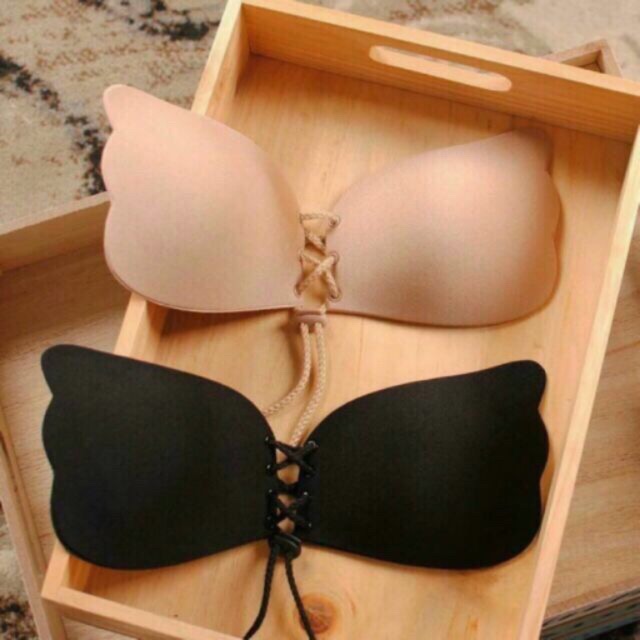 cleavage strapless bra