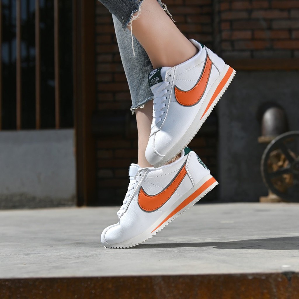 nike wmns classic cortez