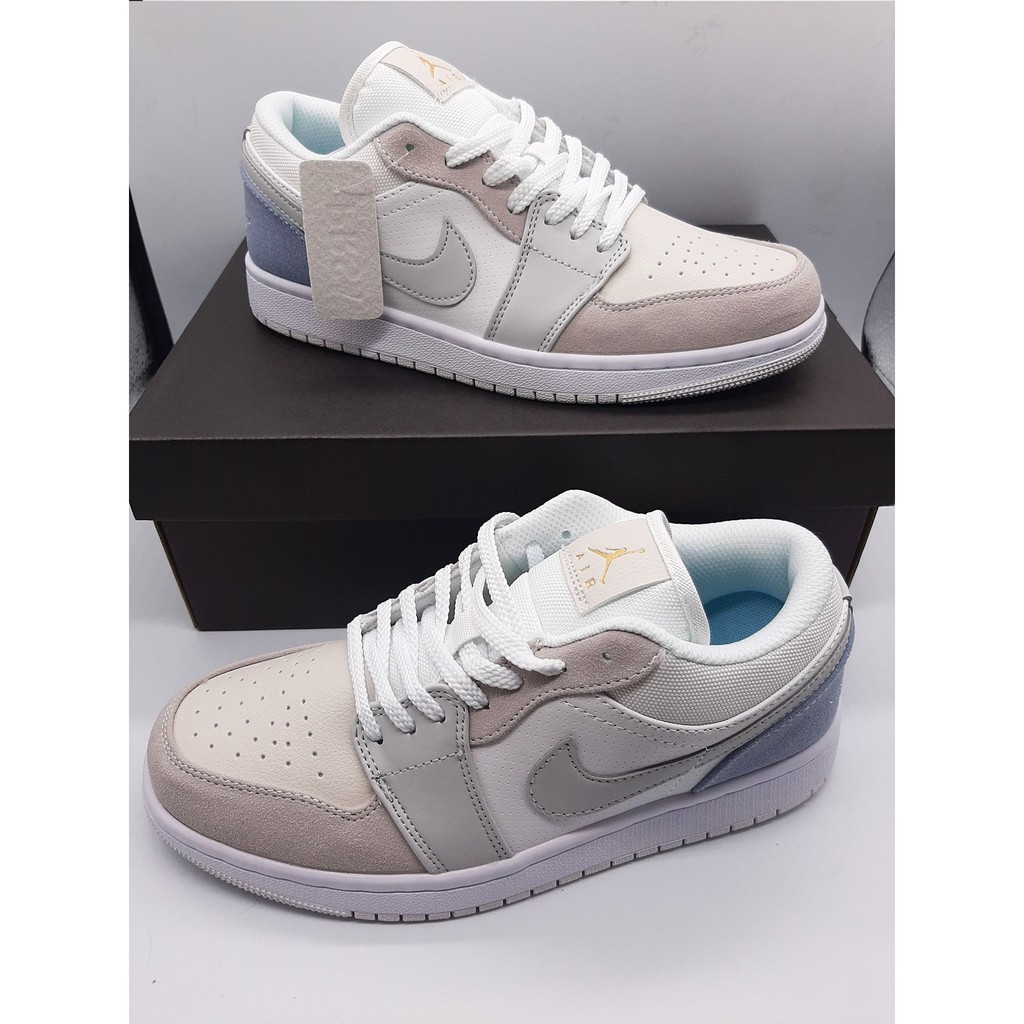 nike white low cut shoes