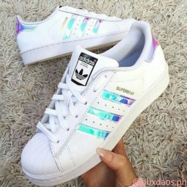 adidas superstar holographic 40