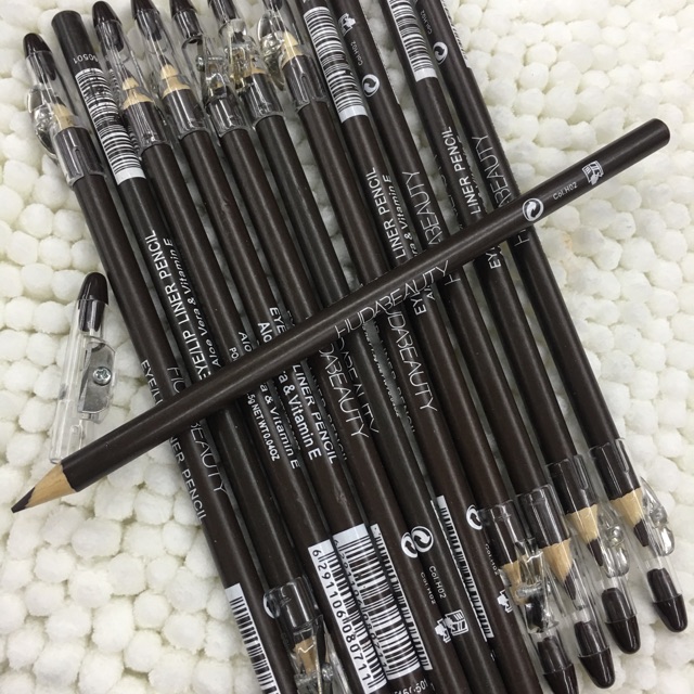huda eyeliner pencil