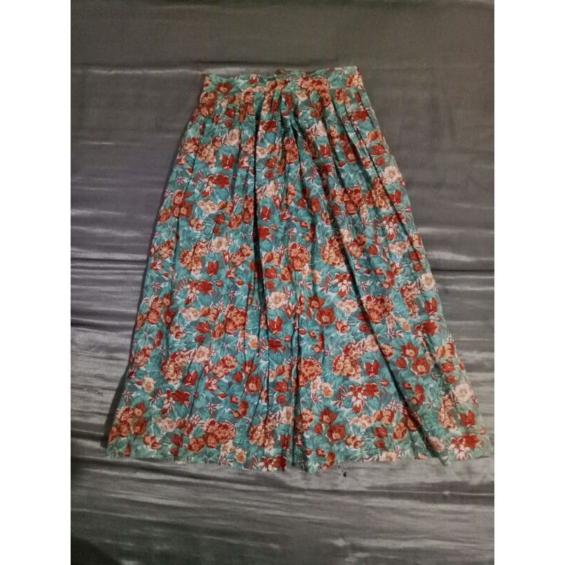 maxi skirt size 24