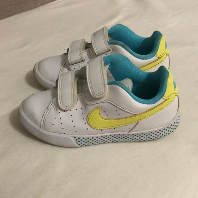 nike kids 9c