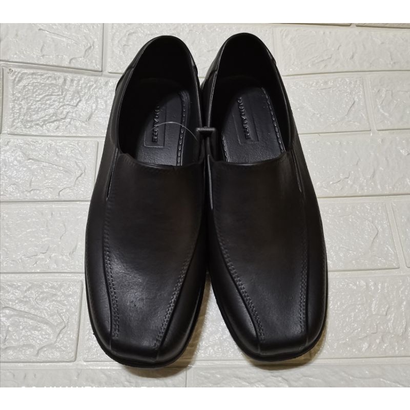 Gabriel Duralite Original blackshoes splasher for men | Shopee Philippines