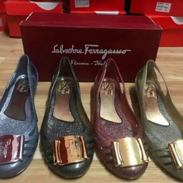 ferragamo bermuda jelly