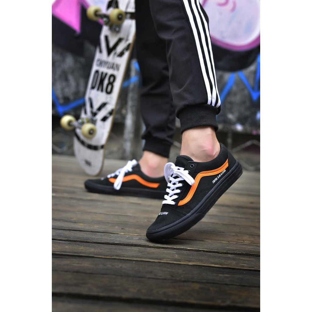 vans old skool joggers