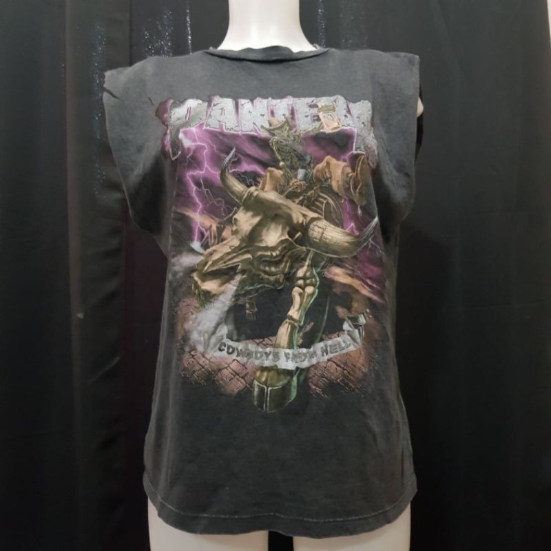 pull and bear pantera t shirt