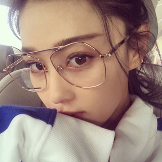 big eyeglasses for round face