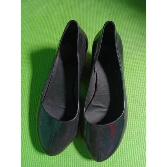 plastic clogs for women