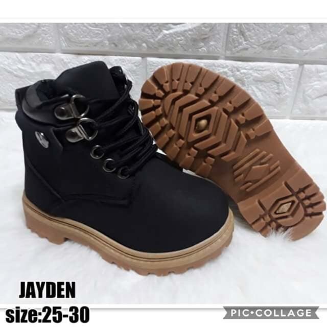 boys walking boots size 1