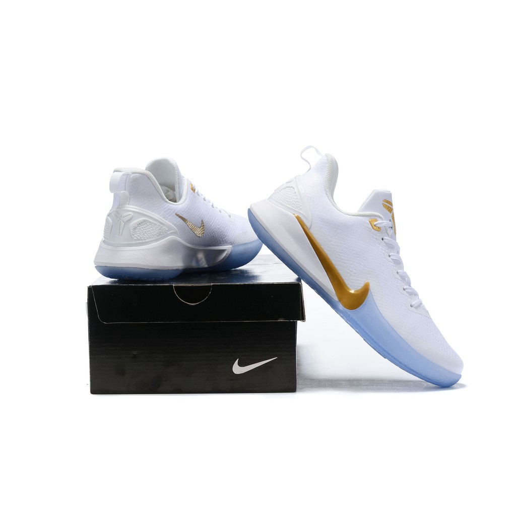 kobe bryant basketball shoes