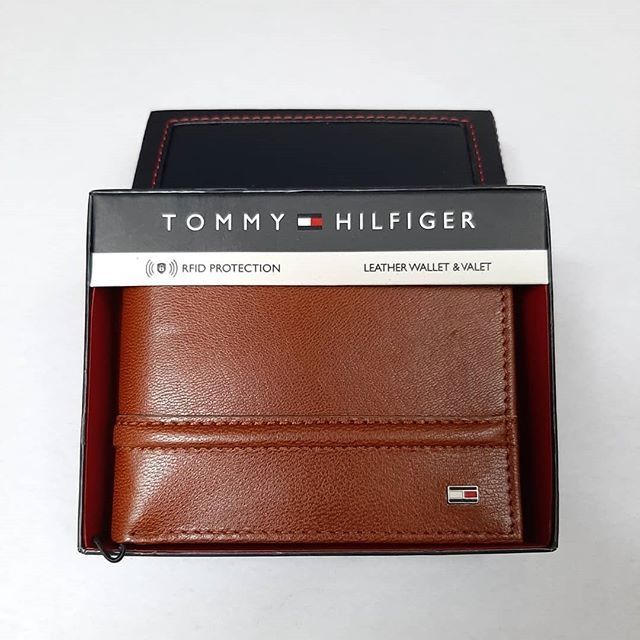 tommy hilfiger wallet genuine leather