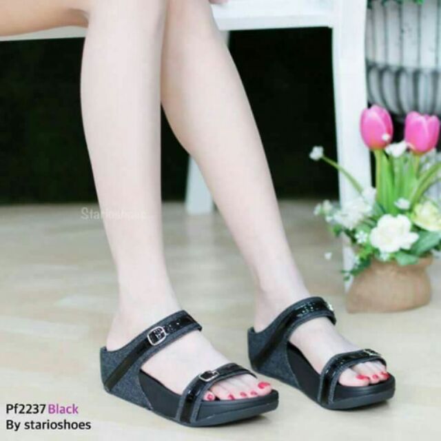 stario sandals
