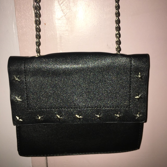 sling bag pull and bear