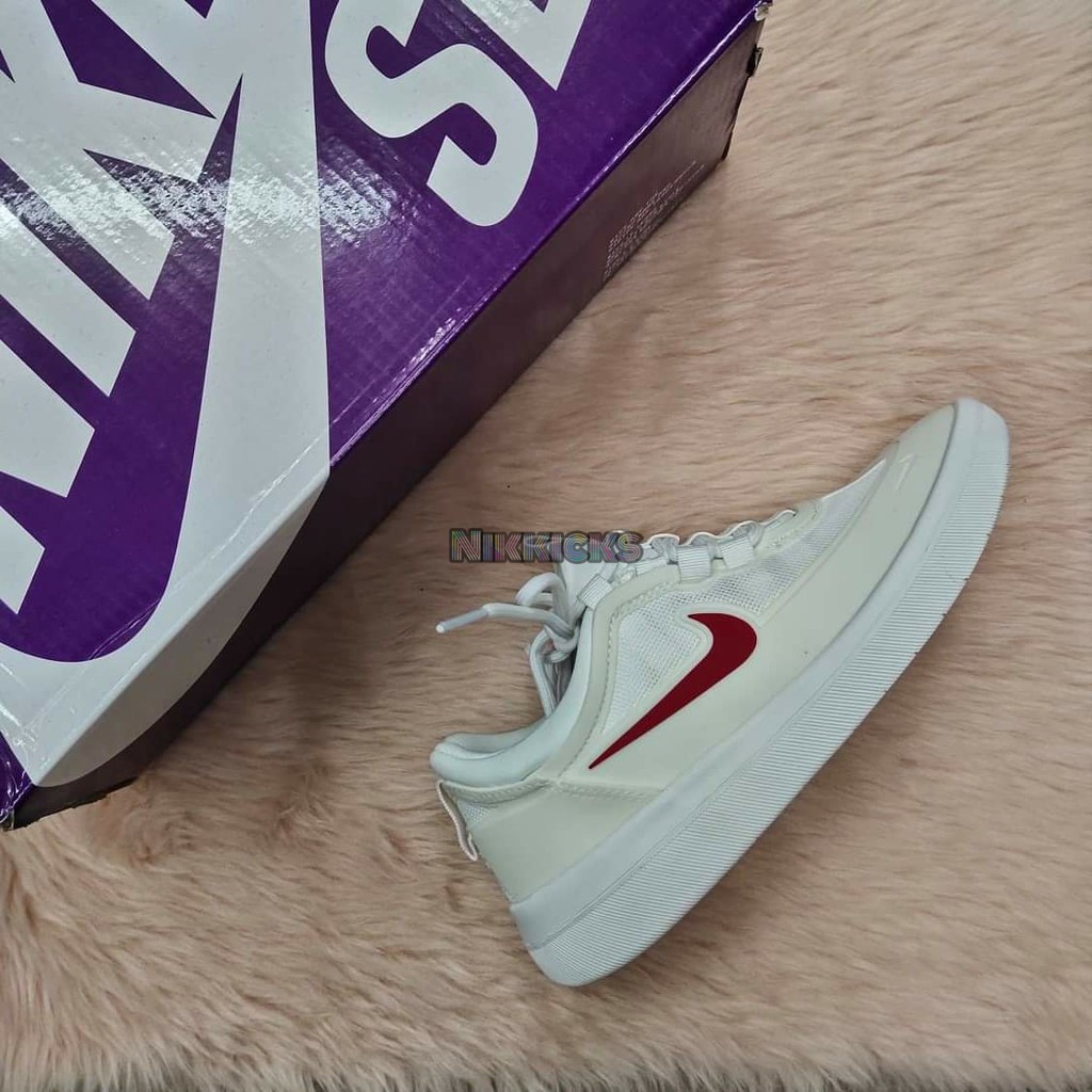 nike sb nyjah white red