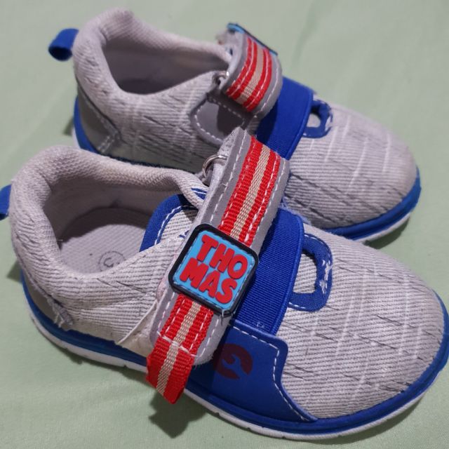 friends tennis shoes