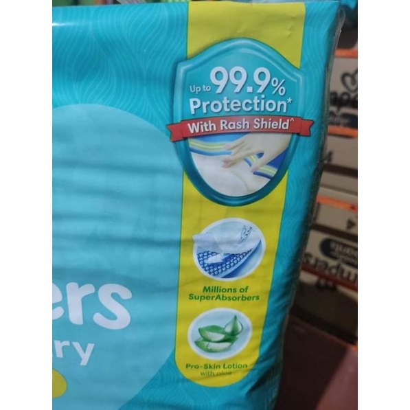 Pampers Medium Dry Diaper 70pcs  ALOE taped