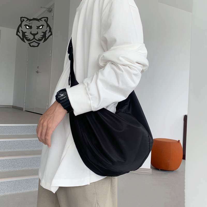 IANXI Home Mens Classic Shoulder Bag Sports Bag Hand Bag Messenger Bag Mens Bag Diagonal Bag Cylinder Bag Canvas Bag Bucket Bag Travel Bag Color : Khaki 
