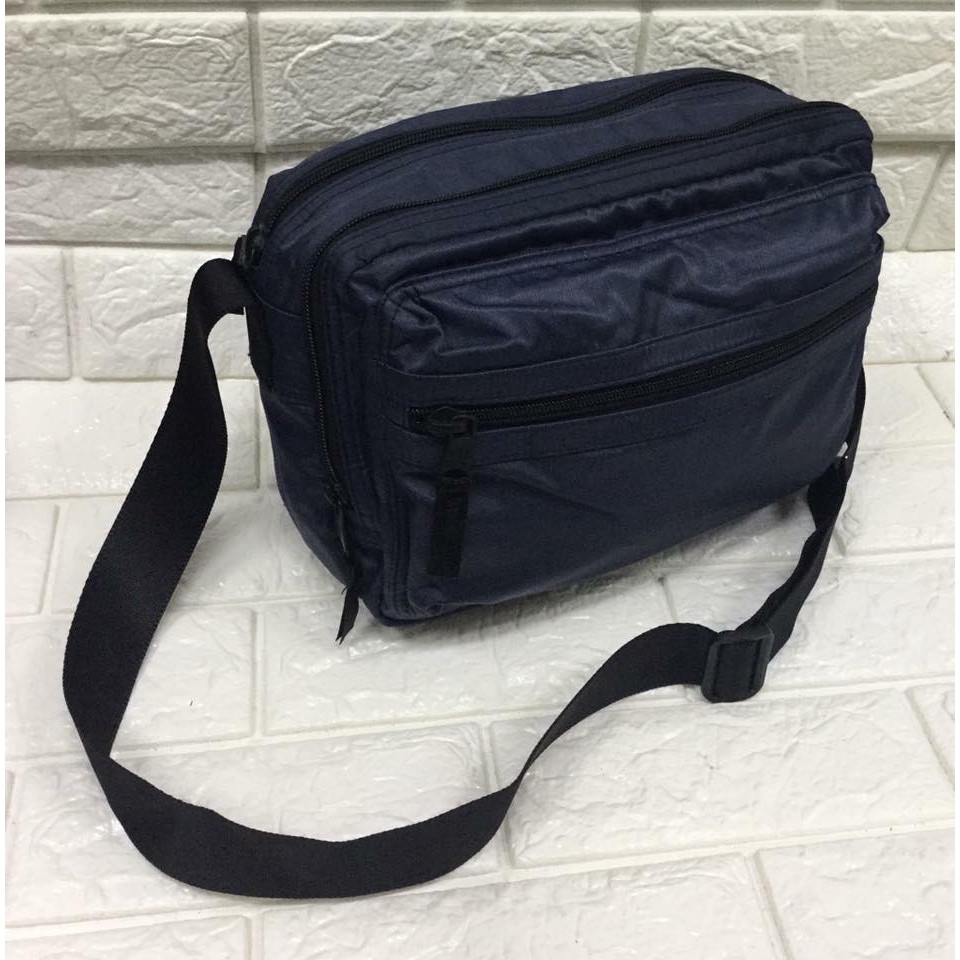 gap sling bag