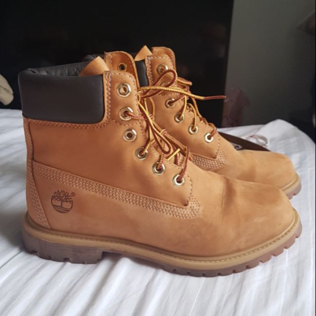 timberland classic 6 inch premium boots in wheat