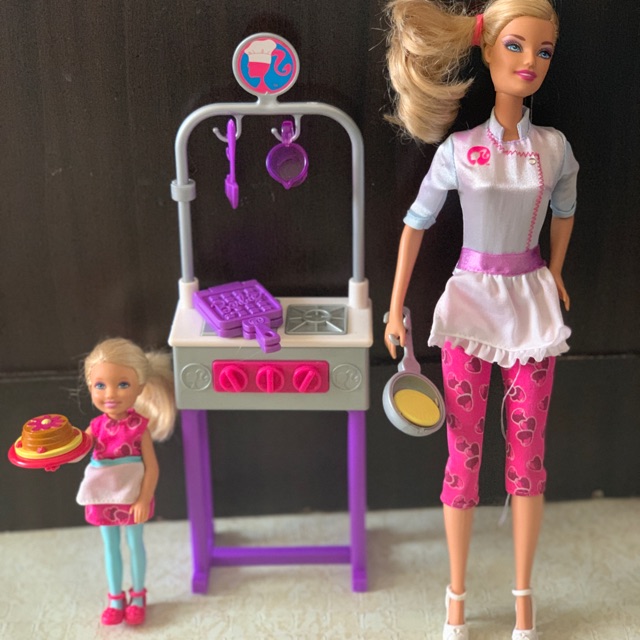 barbie pancake chef