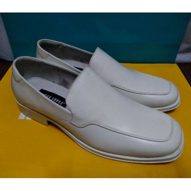 rusty lopez white shoes