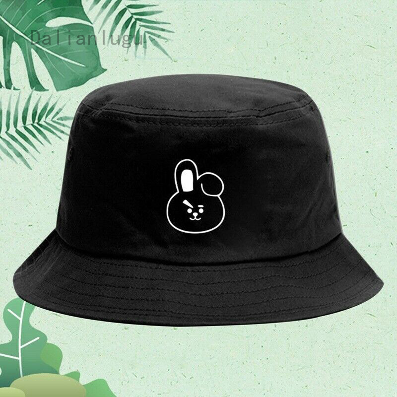 trendy bucket hat