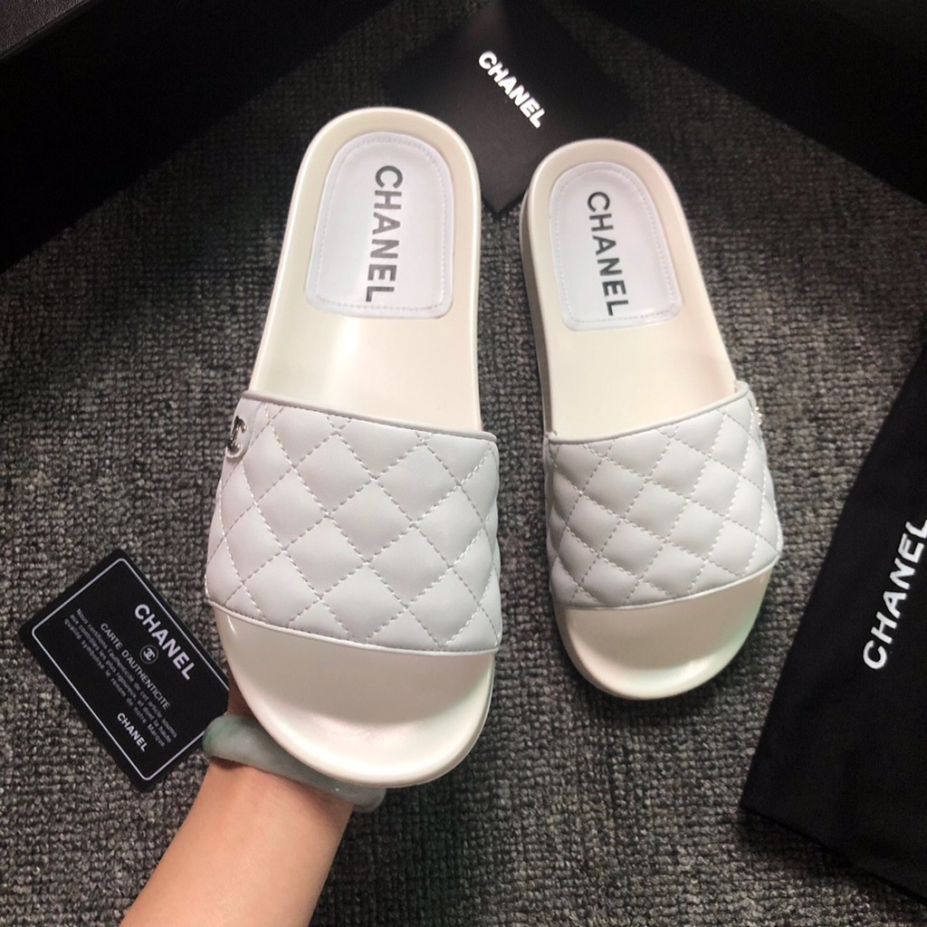 chanel black and white slides